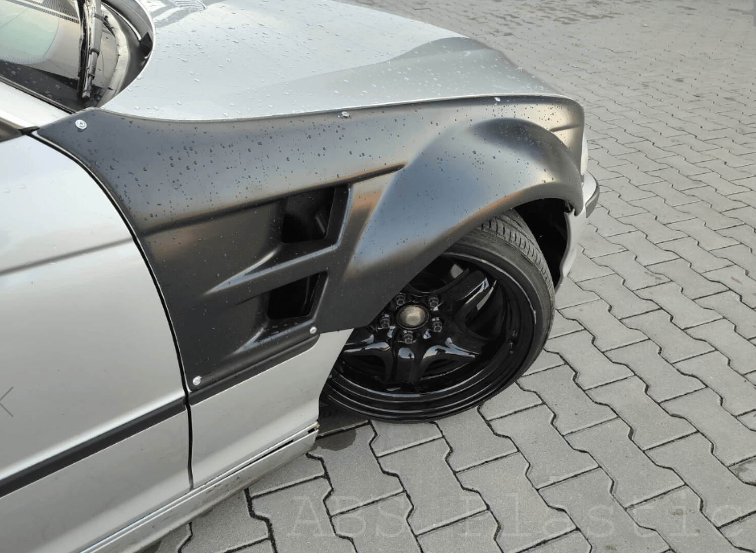 BMW 3Series E46 Sedan Full Over Fender Kit with Vented Front Fenders